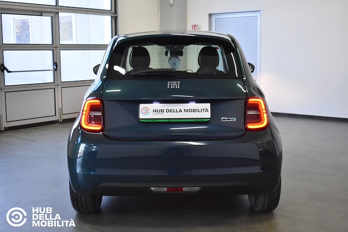 FIAT 500e Berlina 43 kWh